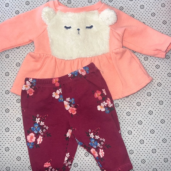 🛍CUTE LITTLE GIRLS OUTFIT SIZE 0-3 MONTHS 🛍 - Picture 1 of 7